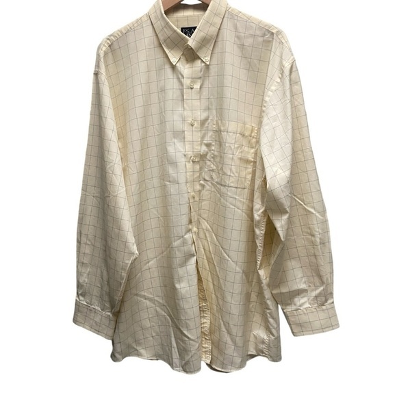 Jos.A.Bank Traveler's Collection Wrinkle Resistant Cream Button-Down - Picture 2 of 6